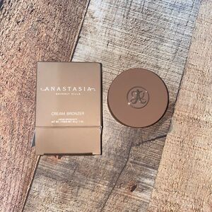 HP 🎉 Anastasia Beverly Hills cream bronzer amber NEW